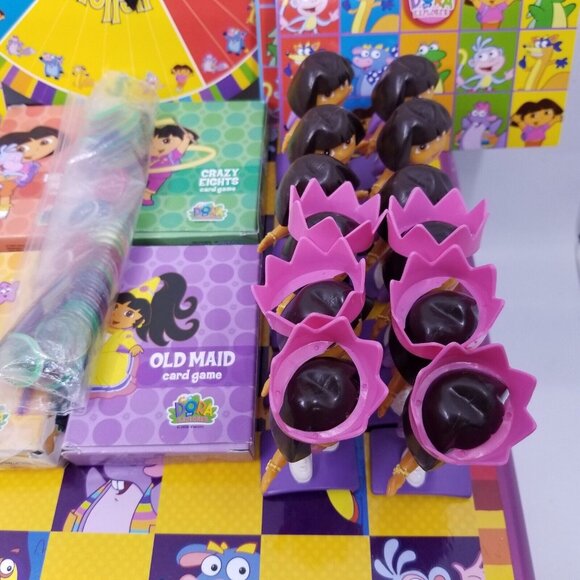 Vintage Dora the Explorer Wooden Game House Set Checkers Dominoes Bingo Cards - Picture 8 of 12